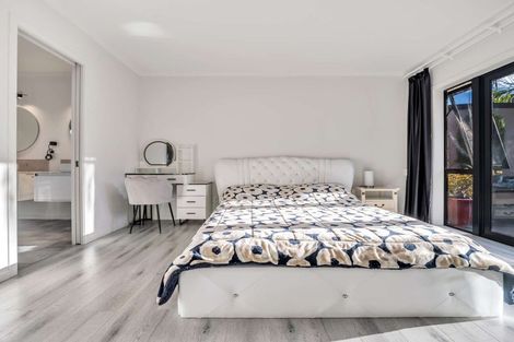 Photo of property in 37 Magellan Rise, Flagstaff, Hamilton, 3210