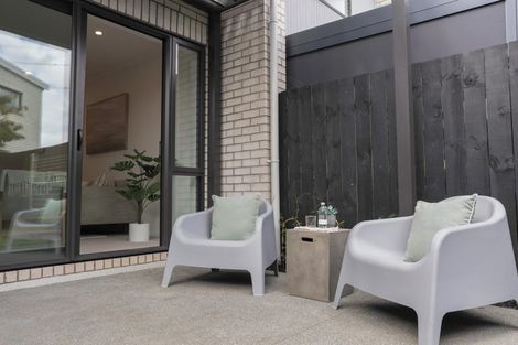 Photo of property in 12b Titoki Street, Te Atatu Peninsula, Auckland, 0610