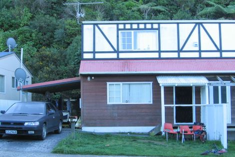 Photo of property in 94a Rangituhi Crescent, Takapuwahia, Porirua, 5022