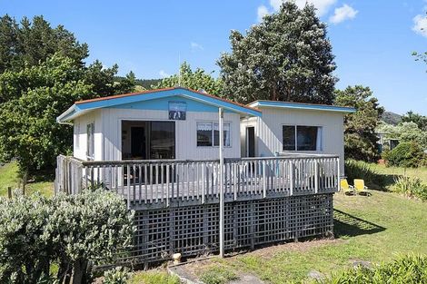 Photo of property in 88 Maunsell Road, Port Waikato, 2695