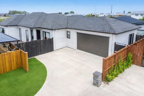 Photo of property in 6 Kakabeak Way, Takanini, 2110