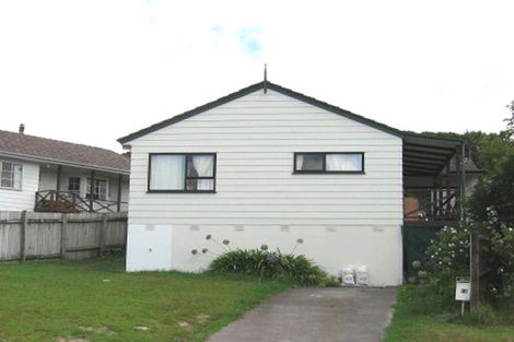 Photo of property in 1/1 Landsdale Place, Massey, Auckland, 0614