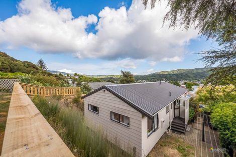 Photo of property in 48 Antrim Crescent, Wainuiomata, Lower Hutt, 5014