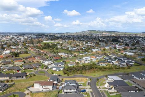 Photo of property in 9 Regis Park Drive, Pukekohe, 2120