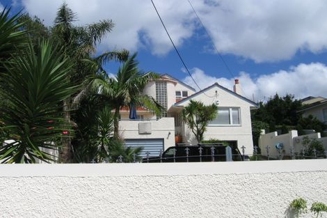 Photo of property in 57 Stanley Point Road, Stanley Point, Auckland, 0624