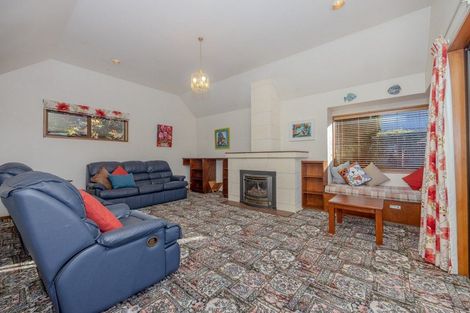 Photo of property in 8 Kennedy Crescent, Wanaka, 9305