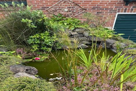 Photo of property in 68 Beach Road, Mellons Bay, Auckland, 2014