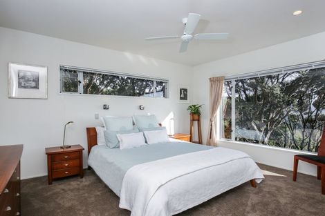 Photo of property in 199 Carter Road, Oratia, Auckland, 0604