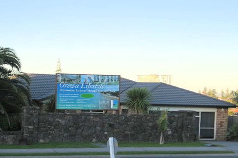 Photo of property in 3 Chesterfield Way, Orewa, 0931