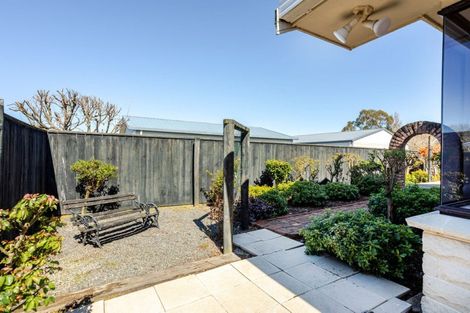 Photo of property in 9 Smith Street, Dannevirke, 4930