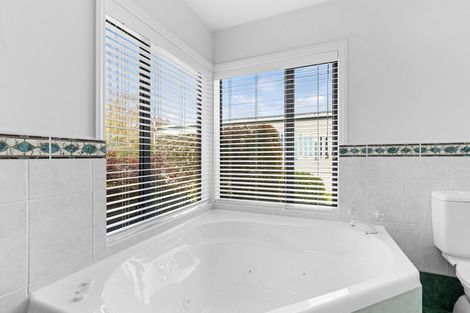 Photo of property in 12 Lakewood Grove, Levin, 5510