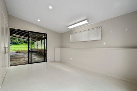 Photo of property in 87 Tawa Road, Kumeu, 0891