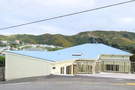 Photo of property in 10/10 Clyde Street, Island Bay, Wellington, 6023