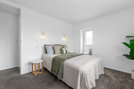 Photo of property in 3/56 Flanshaw Road, Te Atatu South, Auckland, 0610