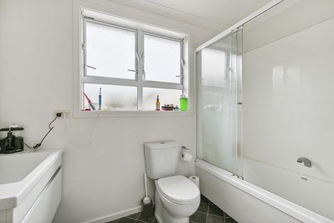 Photo of property in 5 East Street, Petone, Lower Hutt, 5012