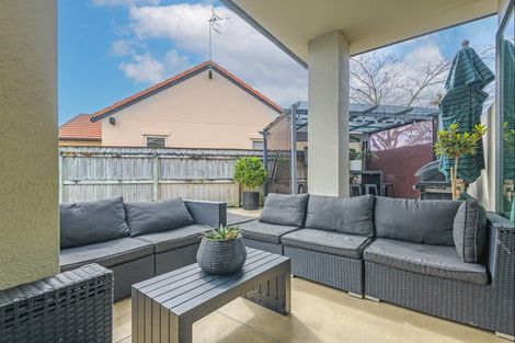 Photo of property in 6 Banksia Grove, Milson, Palmerston North, 4414