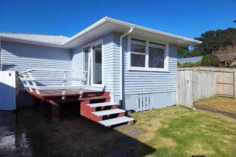 Photo of property in 28 Old South Road, Okato, 4335