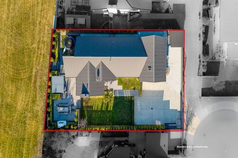 Photo of property in 8 Spruce Close, Alexandra, 9320