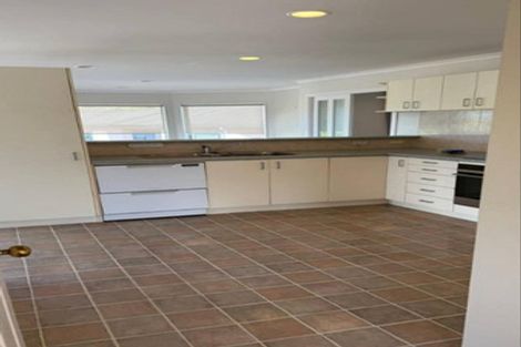 Photo of property in 33 Blue Heron Rise, Stanmore Bay, Whangaparaoa, 0932
