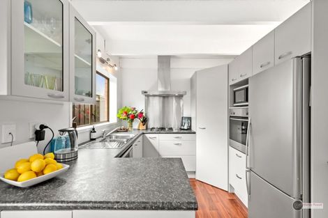 Photo of property in 9 Colin Grove, Hutt Central, Lower Hutt, 5010