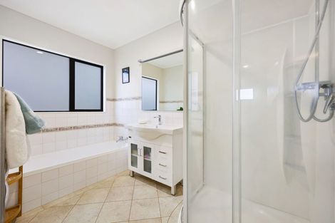 Photo of property in 1/14 Kells Place, Botany Downs, Auckland, 2010