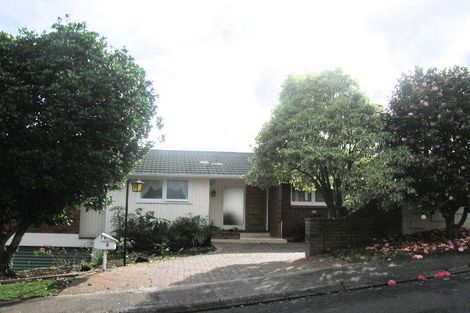 Photo of property in 2 Gibbs Crescent, Red Hill, Papakura, 2110