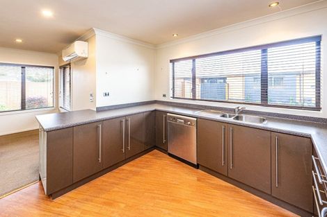 Photo of property in 1 Gilligan Close, College Estate, Whanganui, 4500