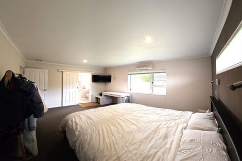 Photo of property in 93a Taylor Terrace, Tawa, Wellington, 5028