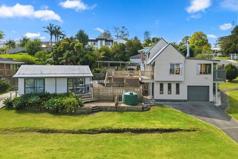 Photo of property in 10 Stredwick Drive, Torbay, Auckland, 0630