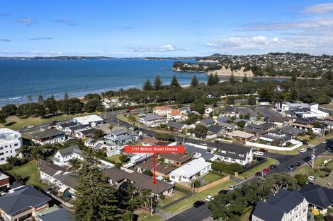 Photo of property in 1/11 Milton Road, Orewa, 0931