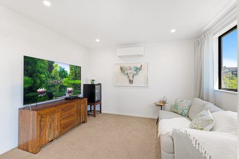 Photo of property in 74 Ashley Avenue, Long Bay, Auckland, 0630
