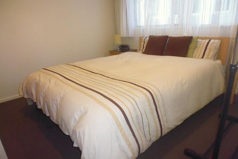 Photo of property in Terrace Heights Apartments, 2/163p The Terrace, Wellington Central, Wellington, 6011