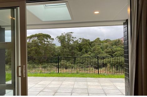 Photo of property in 12 Topsail Way, Whitby, Porirua, 5024