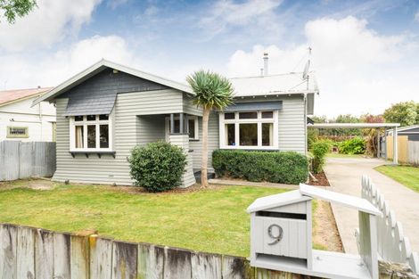 Photo of property in 9 Burns Avenue, Takaro, Palmerston North, 4412