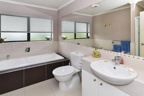Photo of property in 9 Girvan Terrace, Wattle Downs, Auckland, 2103