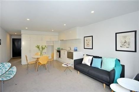 Photo of property in 7/90 Edgeware Road, St Albans, Christchurch, 8014