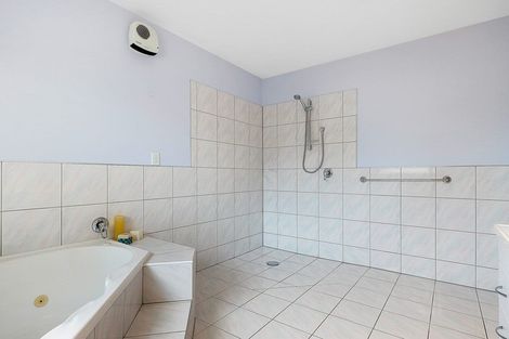 Photo of property in 1 The Stables, Woodend, 7610