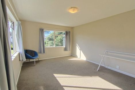 Photo of property in 1/15 Alamein Avenue, Belmont, Auckland, 0622