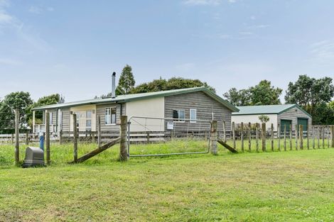 Photo of property in 55 Matarikoriko Road, Brixton, Waitara, 4382