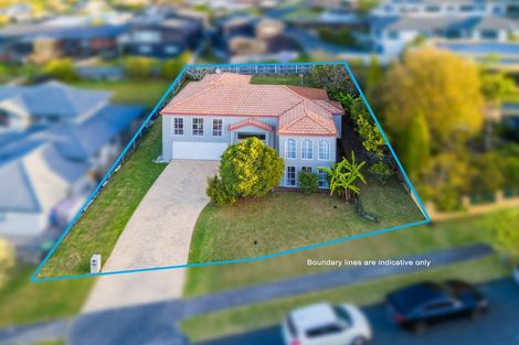 Photo of property in 14 Belleaire Court, West Harbour, Auckland, 0618