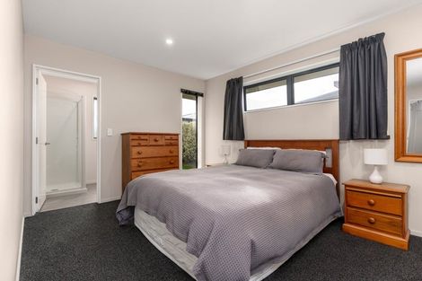 Photo of property in 28 Bradwell Crescent, Halswell, Christchurch, 8025