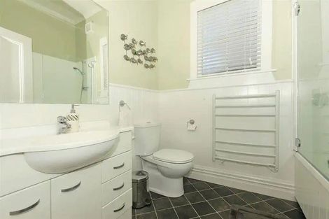 Photo of property in 8 Miro Street, Eastbourne, Lower Hutt, 5013