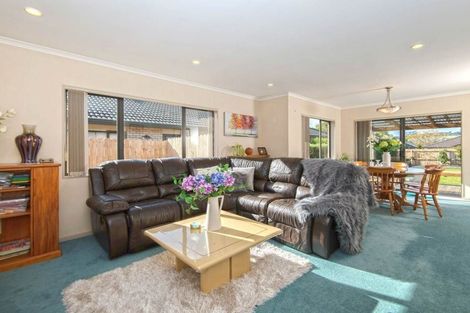 Photo of property in 6 Kuripaka Crescent, The Gardens, Auckland, 2105