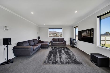 Photo of property in 5 Papawhero Drive, Bell Block, New Plymouth, 4312