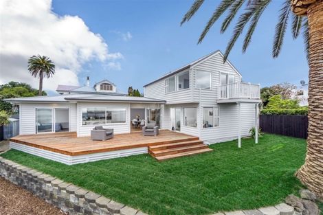 Photo of property in 99 Queen Street, Northcote Point, Auckland, 0627