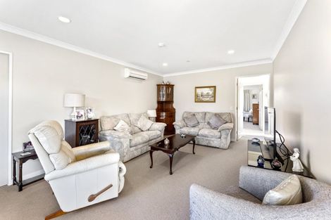 Photo of property in 30 Ian Peter Way, Otaki, 5512