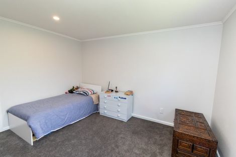Photo of property in 23a Parkvale Road, Karori, Wellington, 6012