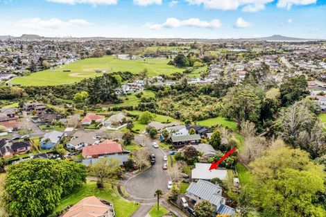 Photo of property in 34 Lochend Place, Highland Park, Auckland, 2010