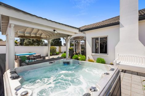 Photo of property in 1 Santa Cruz Drive, Papamoa Beach, Papamoa, 3118