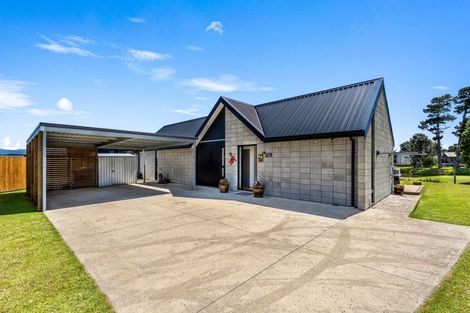 Photo of property in 105 Rangiora Crescent, Matarangi, Whitianga, 3592